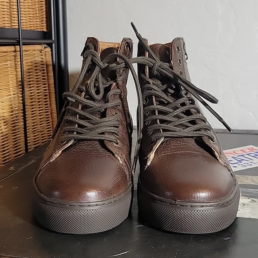 STEVE MADDEN Slash 207 Leather 8 Nwot